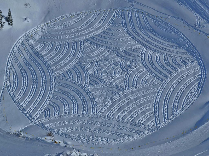 Illustration for article titled Art That's Made with Snow and Ice